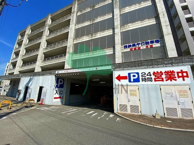 ラクレイス県庁口の駐車場