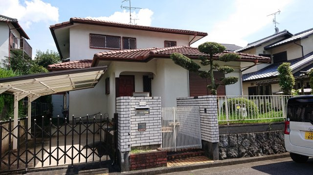 川辺郡猪名川町伏見台２丁目の一戸建ての外観