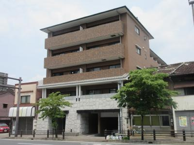 プレサンス京都神宮道の外観