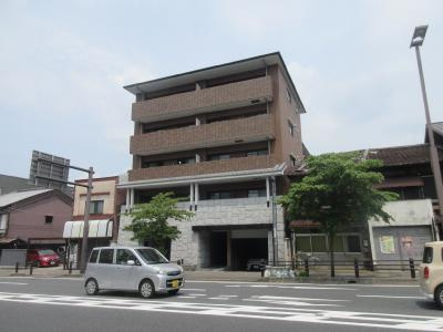 プレサンス京都神宮道の周辺|前面道路