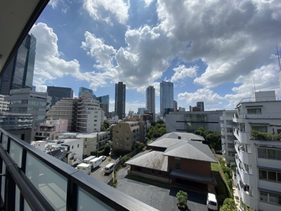 【展望】 | パークコート乃木坂ザタワー | 六本木ヒルズ＆ミッドタウンを望む開放的な景色