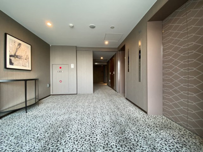【その他共用部分】 | パークコート乃木坂ザタワー | 絨毯敷、空調付の内廊下