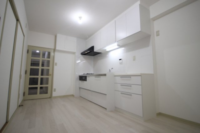 【居間・リビング】 | ロイヤルハイツあべの | ロイヤルハイツあべの