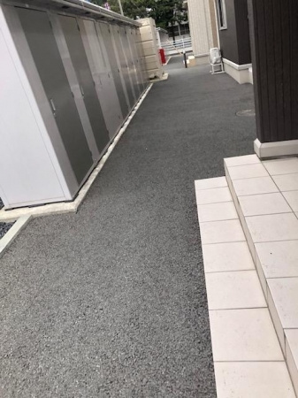 スリー・スター Ⅲ号館 Ｂのエントランス