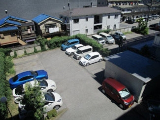 【駐車場】