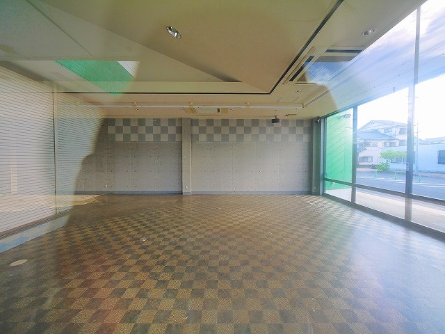 三条大路５丁目店舗のロビー