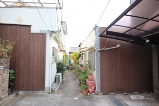 【前面道路含む現地写真】