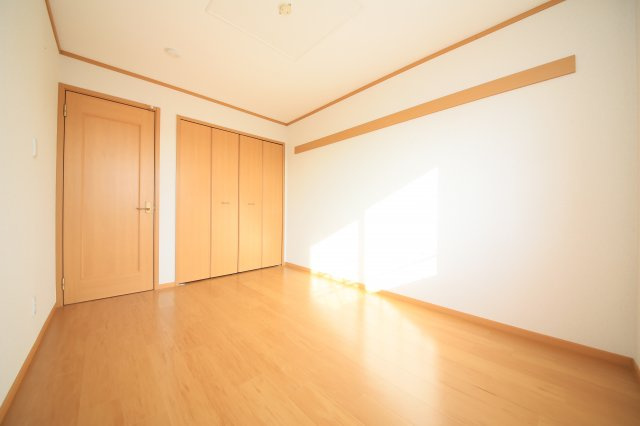 アンジュの洋室