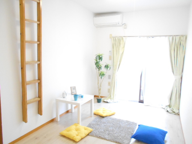 ハイツ菊水の洋室|※写真は別部屋のものになります。