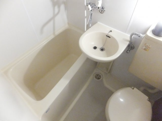 Pコーポラスの浴室