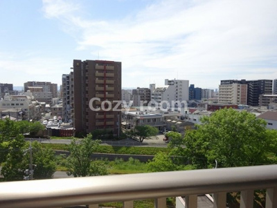 【展望】 | ルナコート江坂 | 玄関側からの眺めです。