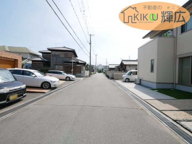 高砂市荒井町蓮池3丁目　土地の前面道路含む現地写真|周辺非常に閑静な住宅街となっております。