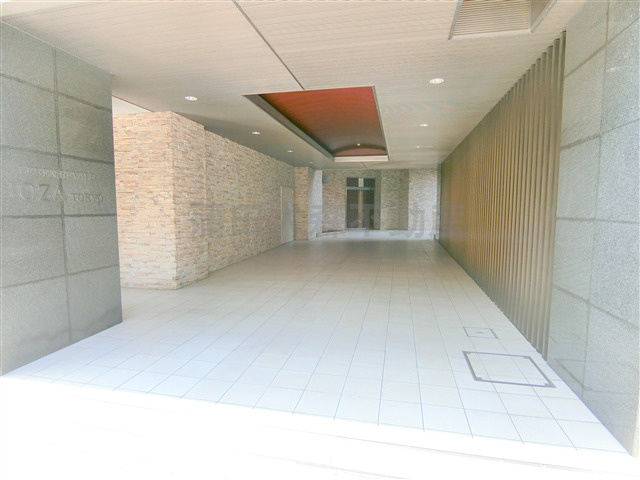 レーベンリヴァーレイオザ東京の外観