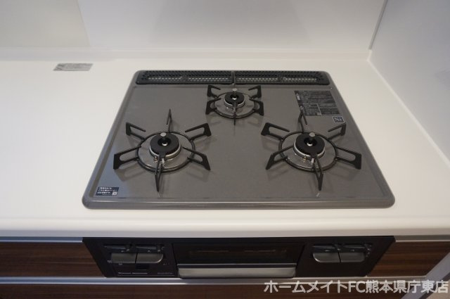 熊本市東区月出６丁目のアパートのキッチン