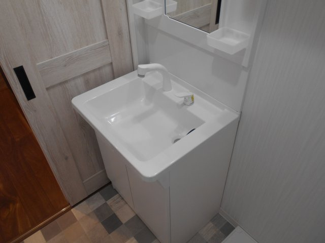 NARASHINO BASEの洗面所