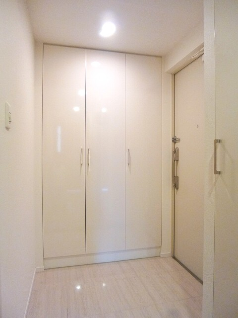 ParkAxis浅草・田原町の設備|玄関ダブルロックセキュリティです