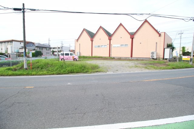 坂戸市薬師町　建築条件なし売地　東武東上線『北坂戸駅』徒歩10分　【坂戸小学区】の外観