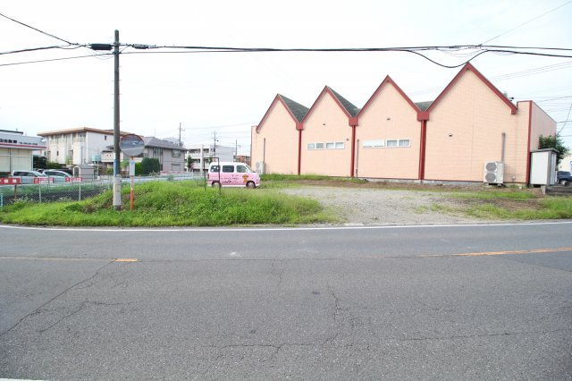 坂戸市薬師町　建築条件なし売地　東武東上線『北坂戸駅』徒歩10分　【坂戸小学区】の外観