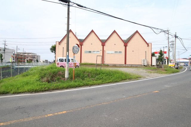坂戸市薬師町　建築条件なし売地　東武東上線『北坂戸駅』徒歩10分　【坂戸小学区】の外観
