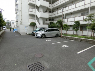 【駐車場】