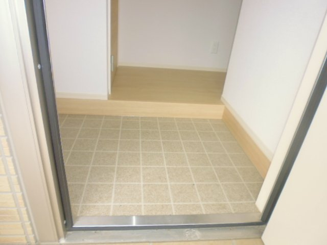 ＶＩＮＣＵＬＮＭ　Ⅴの玄関