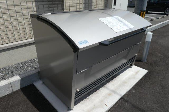 ＶＩＮＣＵＬＮＭ　Ⅴのその他共用部分|ゴミステーション敷地内・当番なし