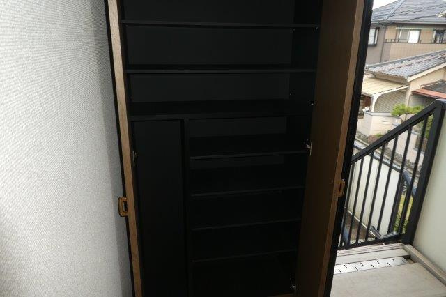 フォンティーヌCの内装|シューズボックス