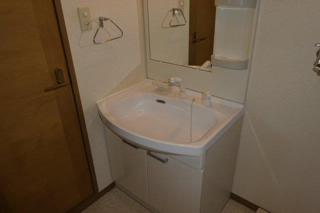 フォンティーヌCの独立洗面台|シャンプードレッサー