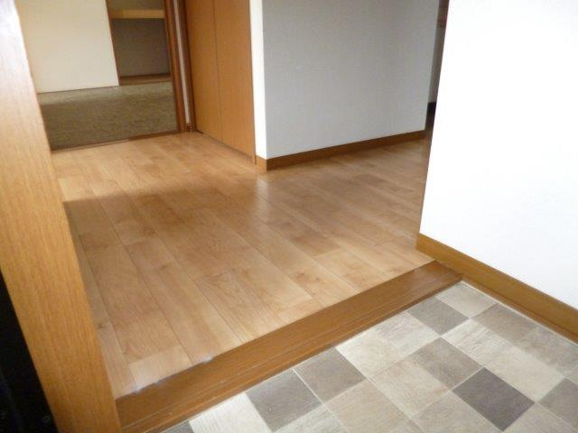 ミルトニアひよせの玄関
