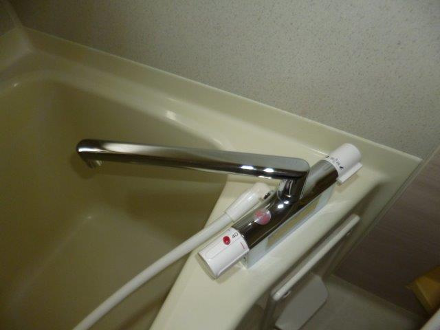 ミルトニアひよせの浴室|サーモスタッド付き水栓