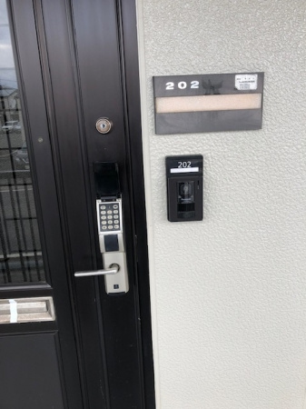 ジュネス南栄のエントランス