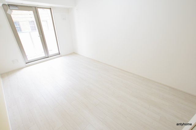 Y&Rino Residence　仲介手数料無料の洋室