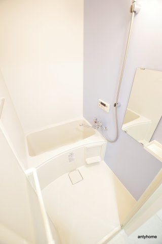 Y&Rino Residence　仲介手数料無料の浴室