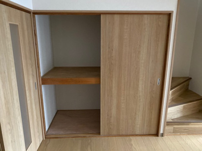 【洋室】 | 久宝寺貸家