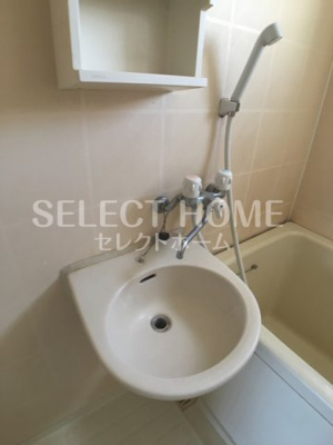 【洗面所】 | ファミール的場 | コンパクトで使いやすい洗面所