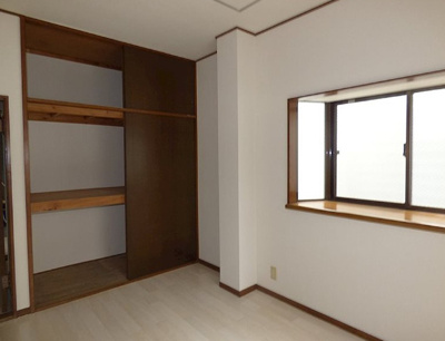 【収納】 | コーポ・エンドレス | たっぷりとした収納スペースです