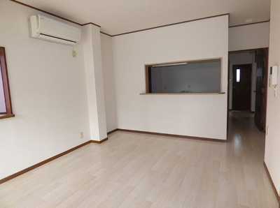 【居間・リビング】 | コーポ・エンドレス | おしゃれな居間です