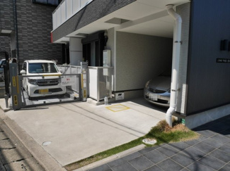 【駐車場】 | ＬＩＶＩＮＧ　ＴＨＩＮＧＳ大橋の駐車場