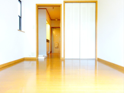 【寝室】 | 七番館