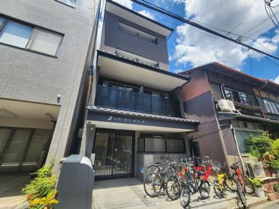 フェアリーベル二条城の外観