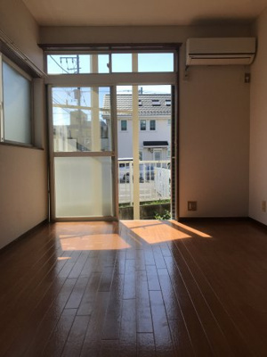 【居間・リビング】 | フラワーハイツ