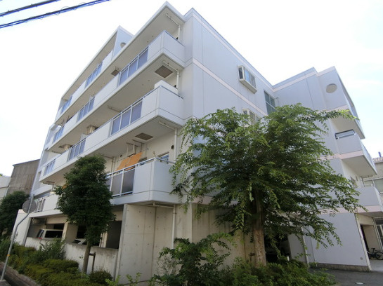 池上マンションの外観