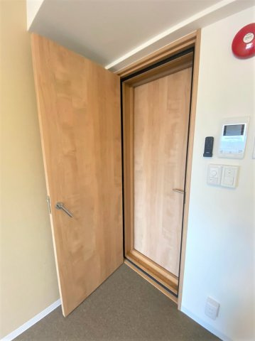 「防音マンション」ハーモニーグラシア大山の設備|防音の象徴の2重扉！