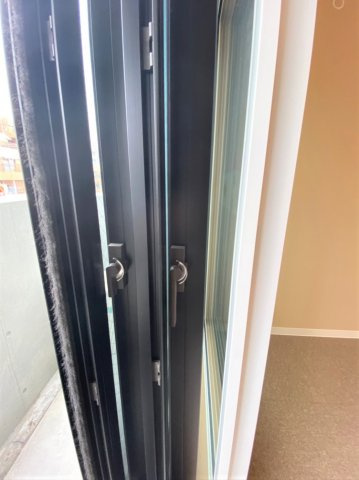 「防音マンション」ハーモニーグラシア大山のその他|2重ならぬ3重サッシの窓です。防音対策はばっちりです。