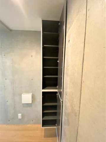 「防音マンション」ハーモニーグラシア大山の収納|玄関収納です。