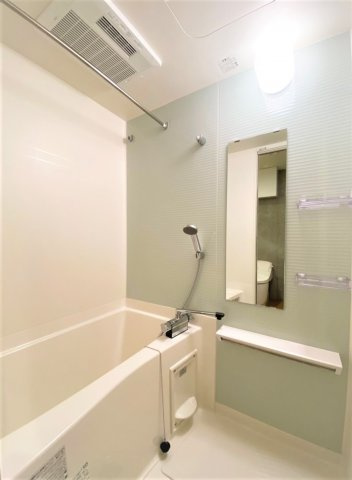 「防音マンション」ハーモニーグラシア大山の浴室|浴室換気乾燥器付の浴室です。雨の日でも安心ですね。