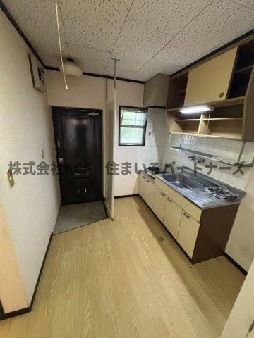 久留米市篠山町の賃貸マンションの玄関|収納もある玄関です