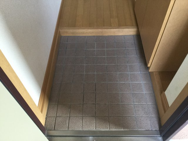 ロイヤルハイツⅡの玄関|毎日通る玄関はこちらです