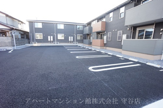 【駐車場】
