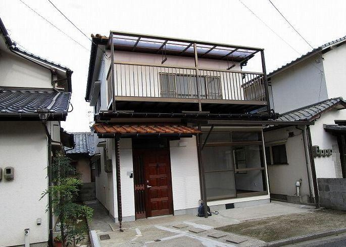 広島市安芸区中野２丁目の一戸建ての駐車場